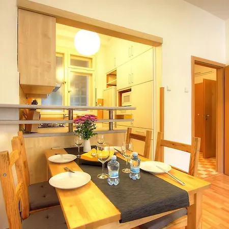 Kampa Park Apartment *